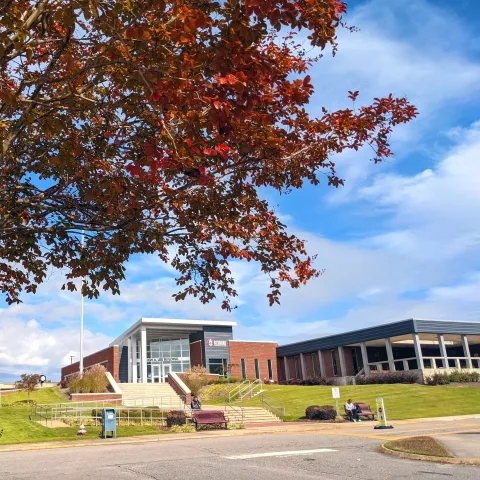 Photo of Lee Building