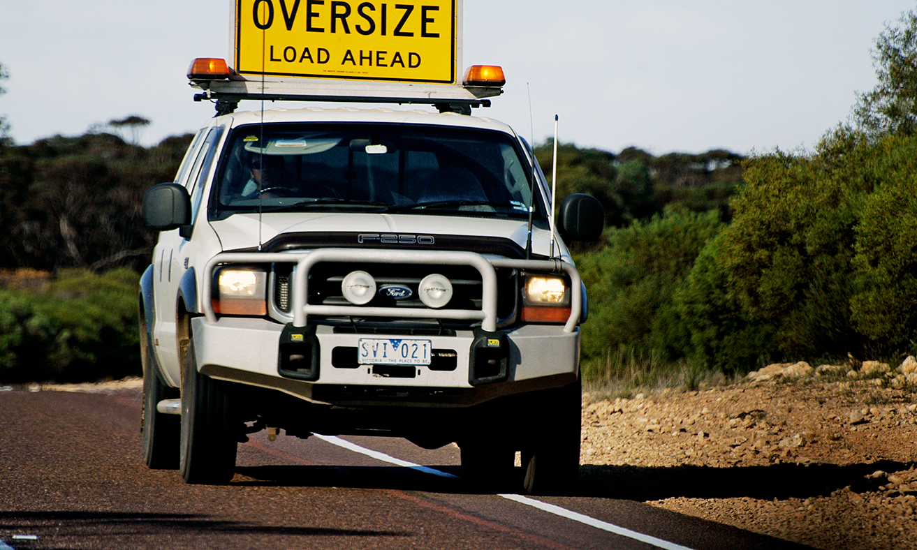 Banner Pilot_escort_vehicle_website.png