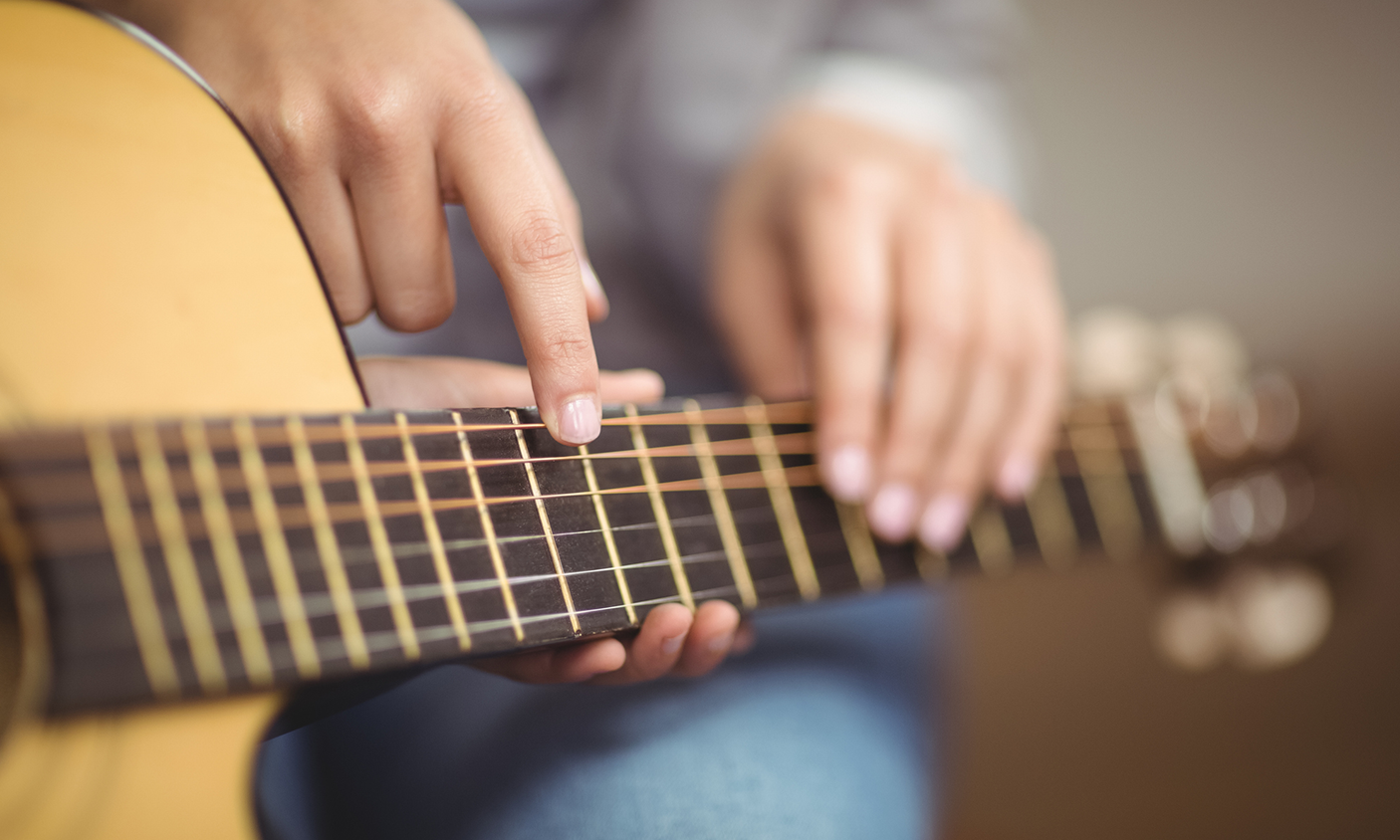 Banner guitar_lessons_website.png